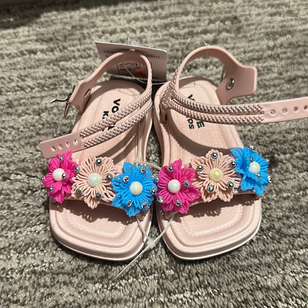 Shoes sandals